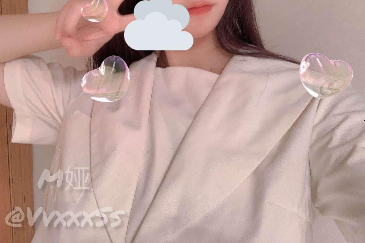 M娅--身材顶爆,巨乳超S曲线,男人梦寐欲求的女人。人间尤物,魔鬼身材!令男性血脉喷张的完美娇躯扭动起来,完全就是抵挡不住的惊人诱惑66p 67v合集-29