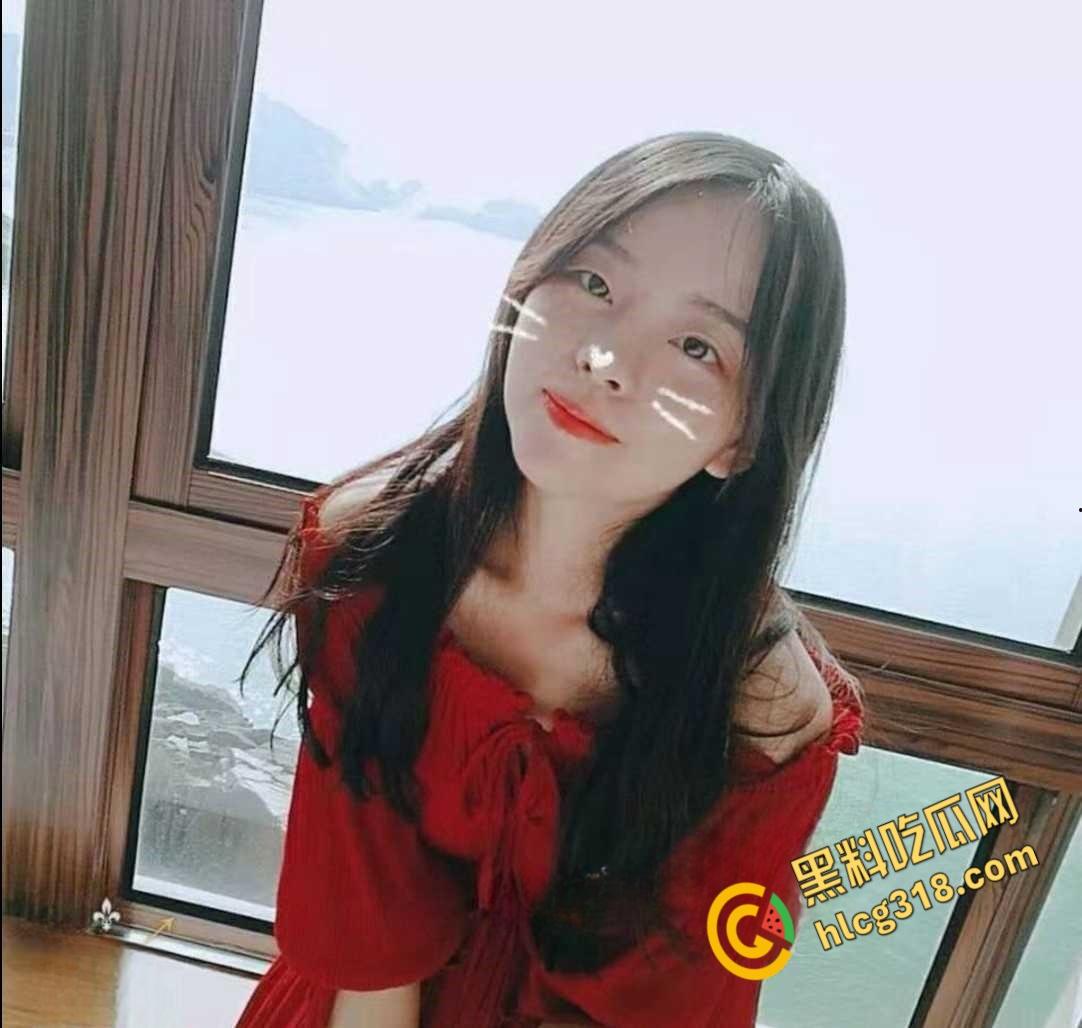 卫校嫩妹拜金女【小柒酱】,清纯反差小白虎 ,为了奢侈生活被金主包养, 甘愿做其母狗!-2