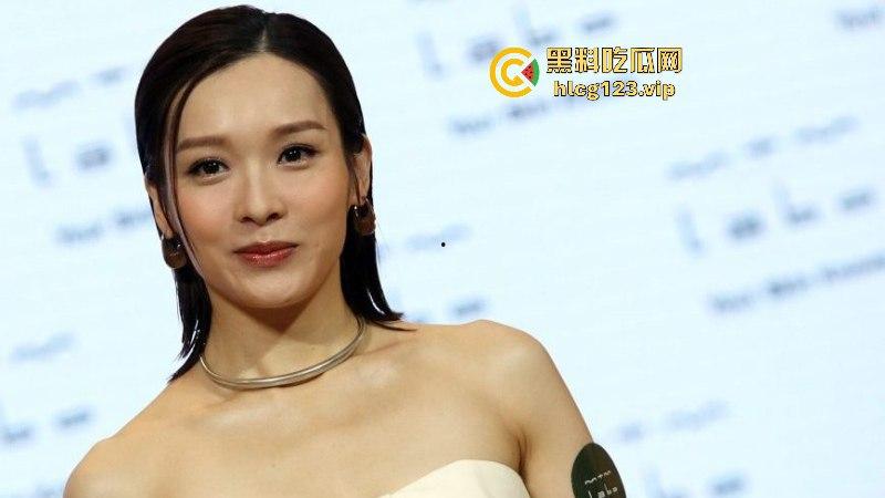 香港TVB新晋视后【李佳芯】港剧女神大学时期黑历史流出！极品身材尤物看着都爽！-11