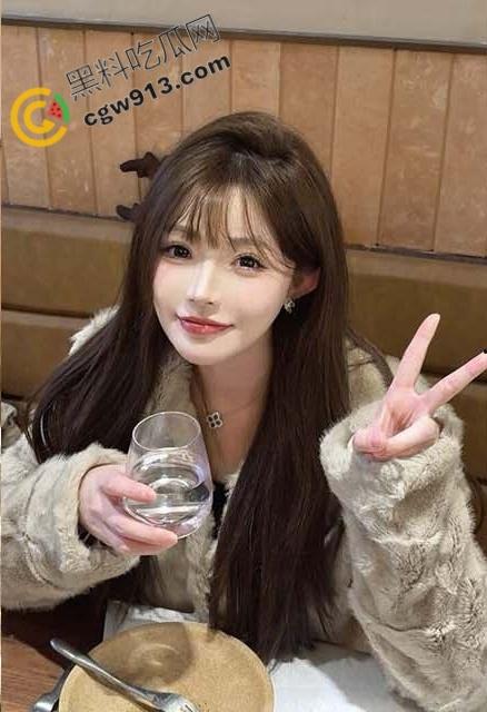 海角乱伦大奶护士服姐姐！和姐姐的一百种姿势，制服诱惑无套内射，姐姐逼都干肿起来了-2