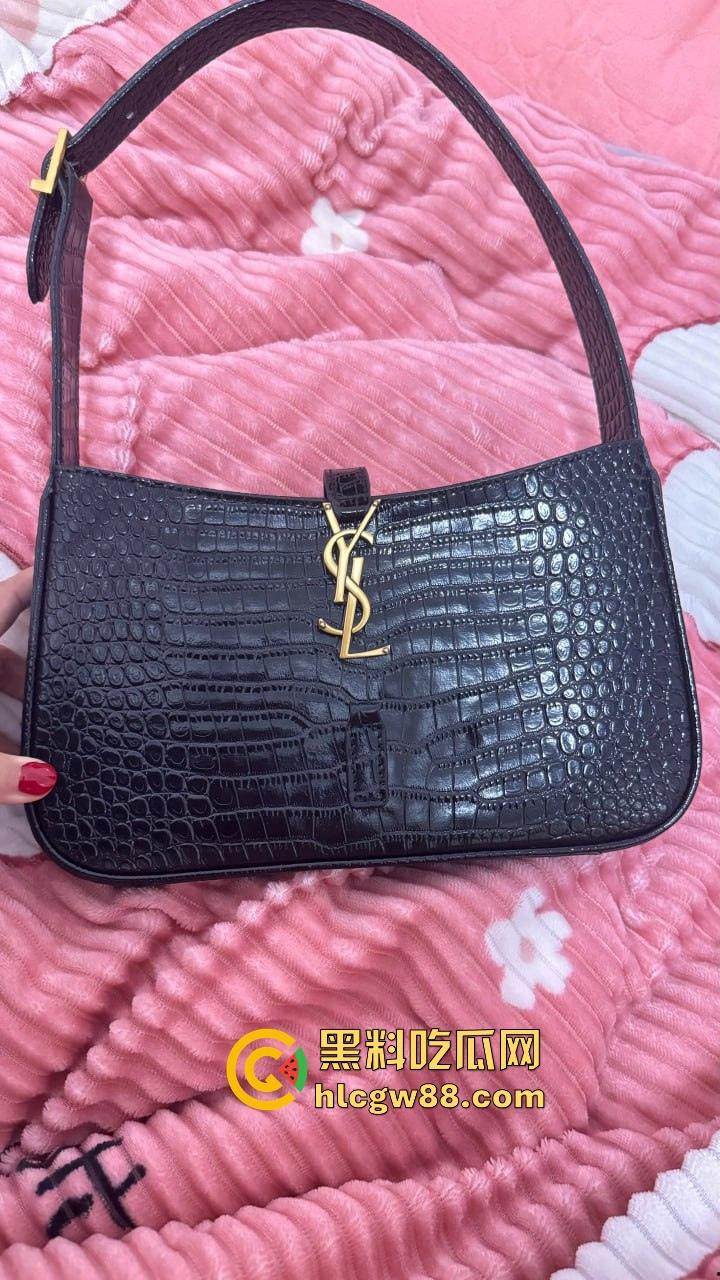 异国恋四年被绿,美本美高富哥竟然送假包,期间还利用女朋友帮忙上课考试 不良视频遭曝光。-39