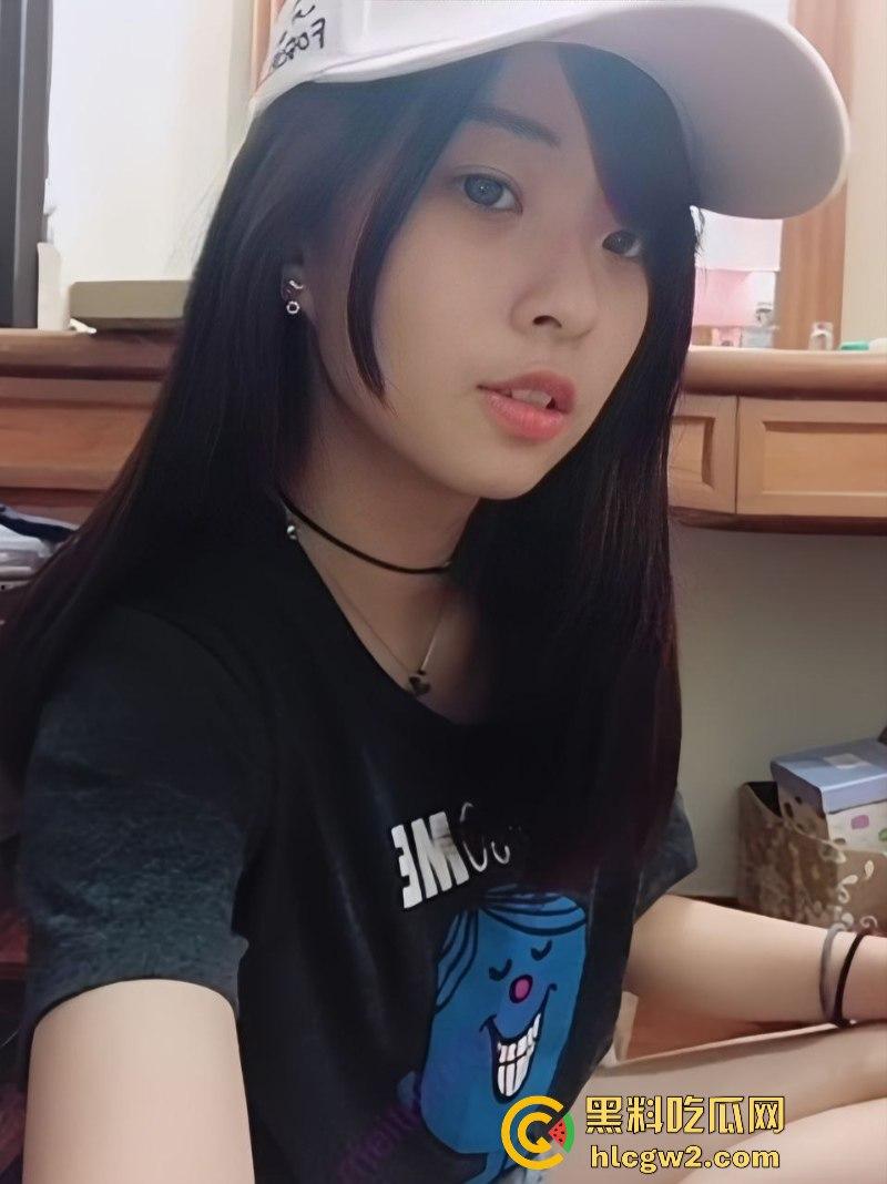 独家黑料!陕西师范大二学生【陆云娇】为挣零花钱给老男人做性奴 表面傻白甜人后骚浪贱-2