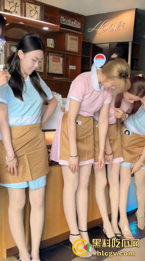 空姐都没这骚！好利来黑丝小姐姐被玩疯了！工装直接干成情趣服，肉丝长腿一顿爆操，想想都上头！-25