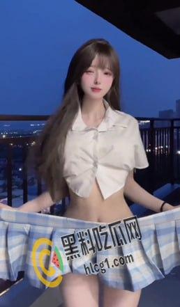 抖音140w粉丝网红小马漫漫，风骚御姐黑丝包臀裙渔网袜 乳沟露出土豪定制 劲爆热舞大尺度视频流出-2