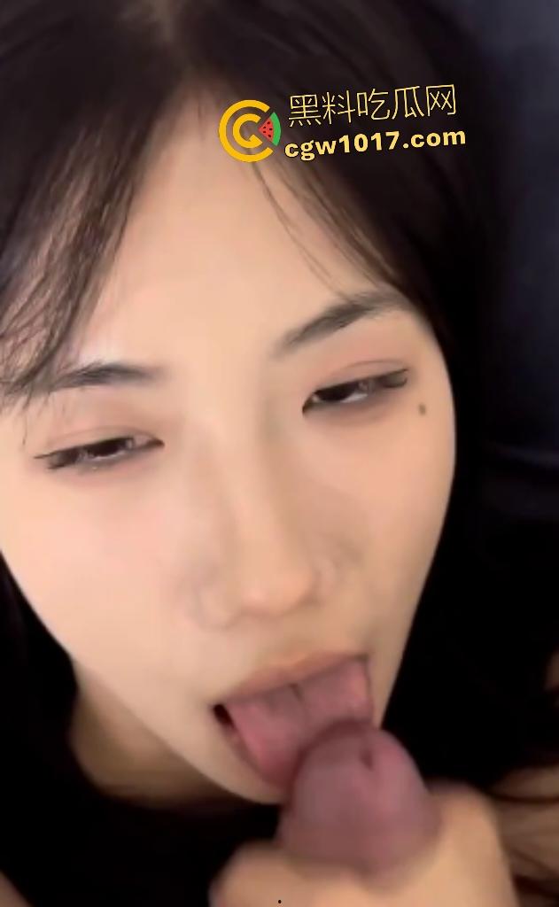 天津大学音乐学院【周田甜】,跪凉席被男友后入疼哭,逼就像昨晚吃的生蚝一样肥,破环境简陋还学人操B!-1