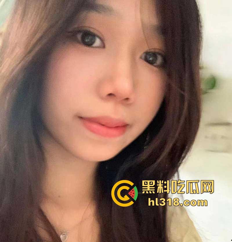 海南师范大学极品学生妹【林楚彤】人前女神人后淫荡骚鸡母狗，线上聊骚分享裸身视频勾引炮友！-1