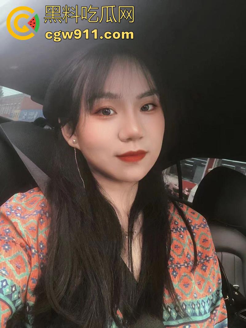 怀化极品小少妇【裴思莹】，平时端庄文雅，一副贤妻良母样，私下其实骚上天，约炮视频流出！-1