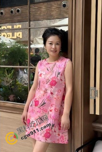 海角乱伦大神!大胸嫂子会喷水,微醺状态中的嫂子,骚逼狂野,敏感异常,高潮连连失禁-2