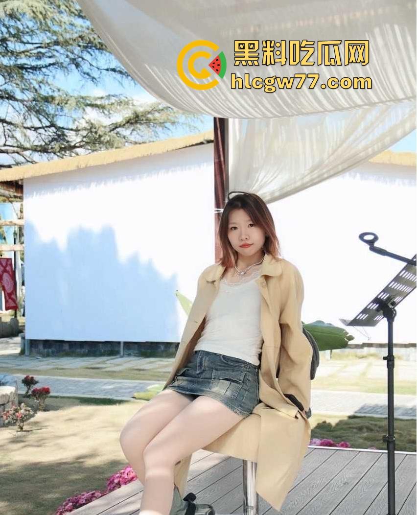 广东师范大学【刘文静】交友软件第一次面基就主动要求开房打一炮 这是真缺爱了!-1