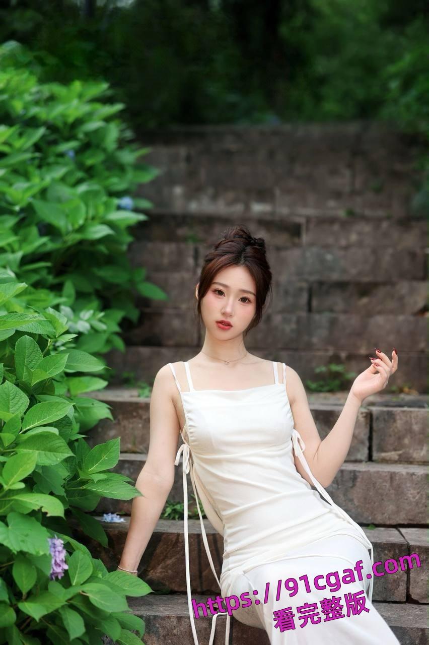 前有奔驰大G在故宫前撒欢，今又有浙江大G被女模特骑乘裸拍！-4