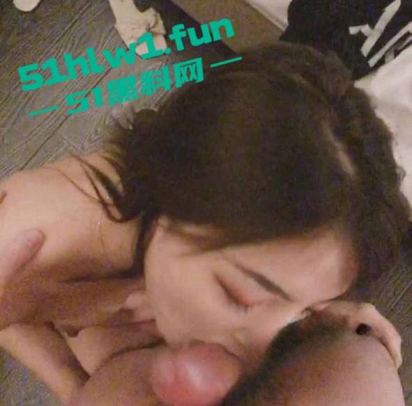 上海极品新婚人妻曝光【于思雨】给老公戴绿帽与炮友激战3分30秒精华视频流出。-6