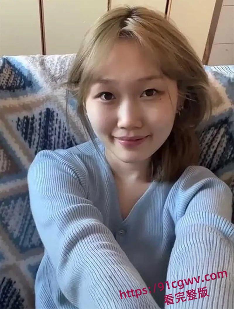 稚嫩学生妹黎心婕不雅视频流出 各种淫技无师自通 护士女仆装拍淫片太骚了-1