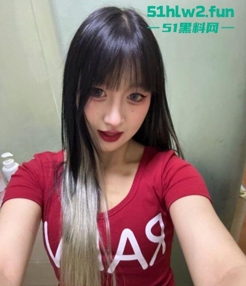 云南楚雄【李华美】00后长腿极品母狗,被曝光私下外围卖淫250就能操这逼真不值钱啊!-5