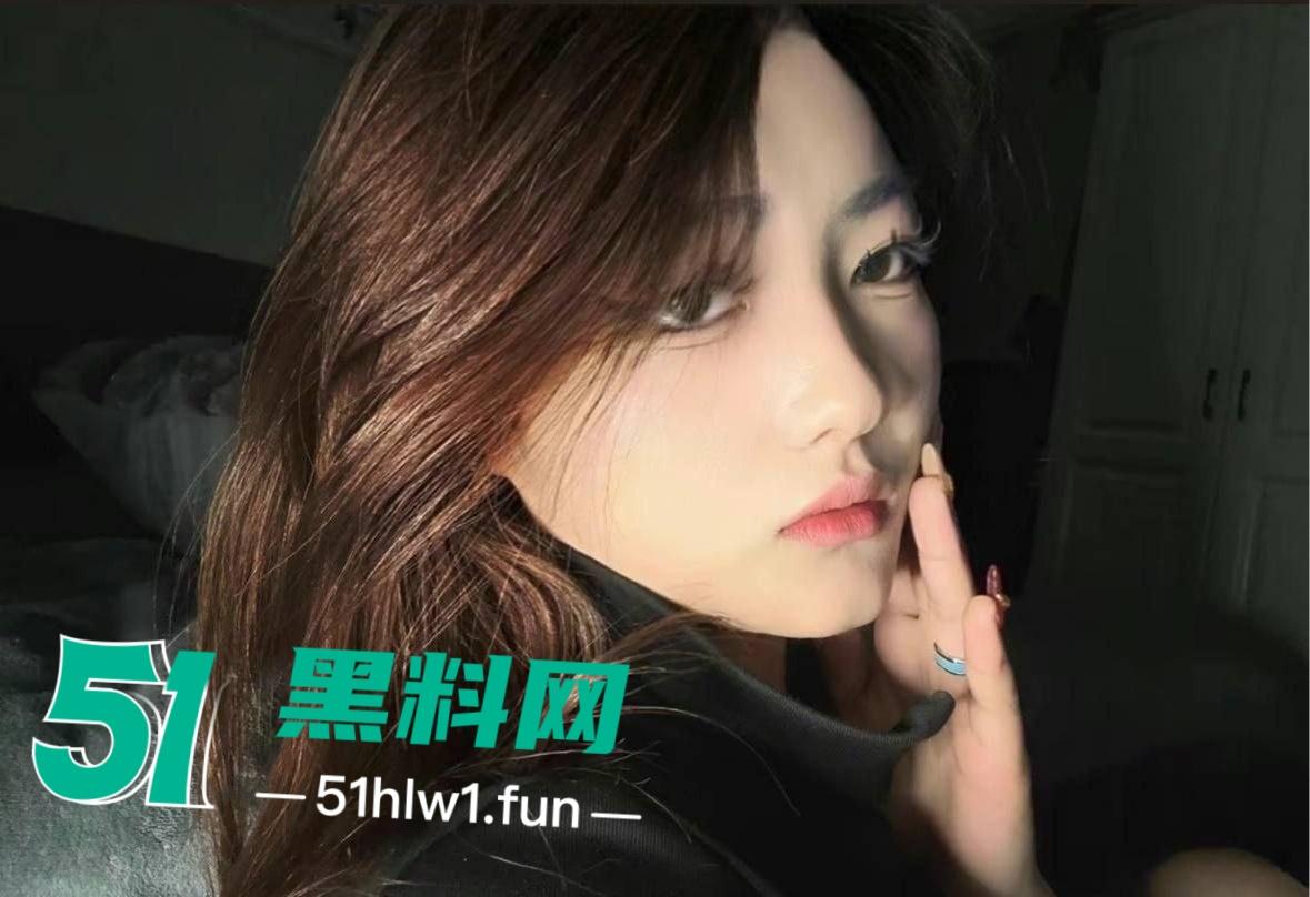 上海颜值天花板小情侣【宁美琴】流出私密视频,高冷女友床上反差惊人,叫床骚到人血压飙升!-4