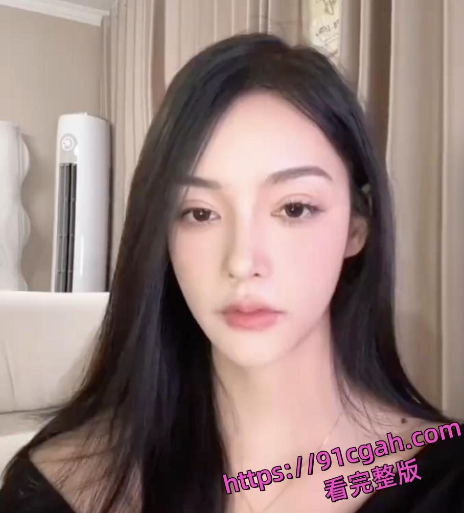 闺蜜当场破防持刀自残!一句“我有你出轨视频”引爆惊天大瓜-1