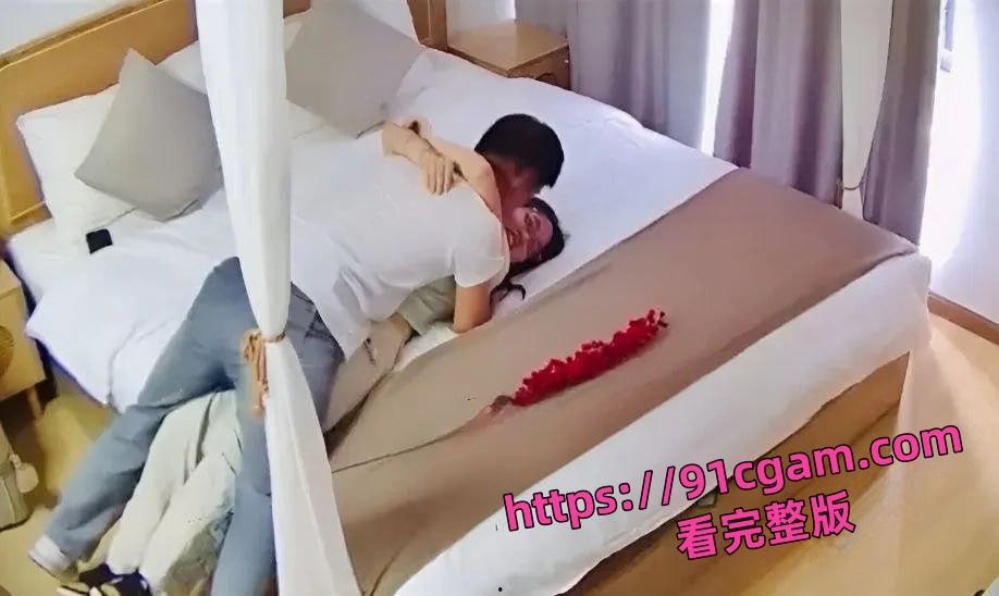 阜阳乡村网红 赵小娜 酒店针孔偷拍流出,尺度大到喷鼻血-6