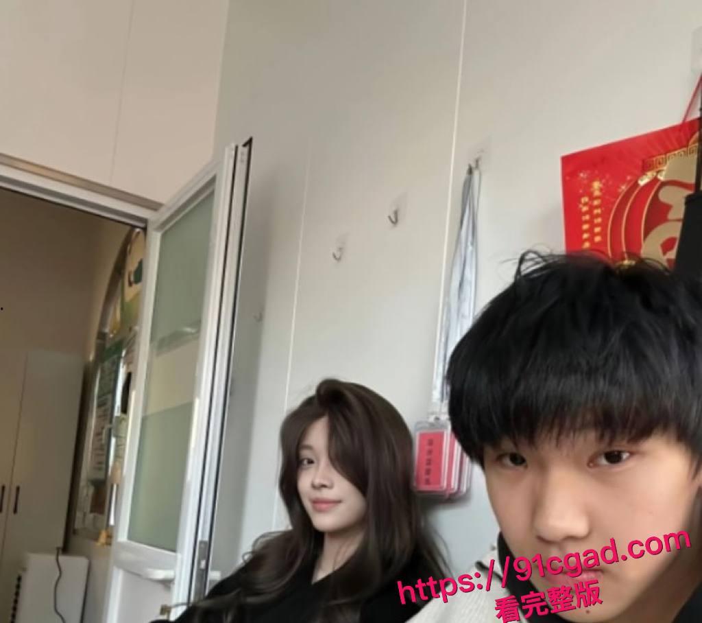 抖音17.8万粉天津理工女大学生 齐婧煊 艳照门-2