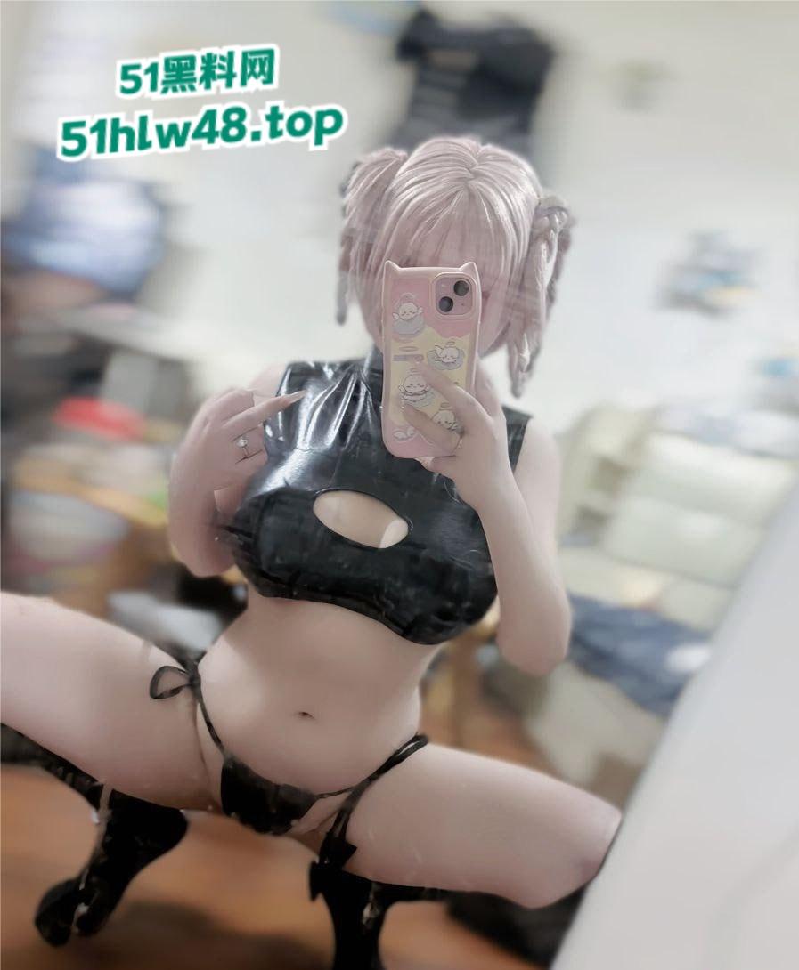 福建福清19岁嫩妹【顾茹馨】Cos骚母狗大尺度视频，性感Cos服裹着娇嫩肉体骚到极致！-5