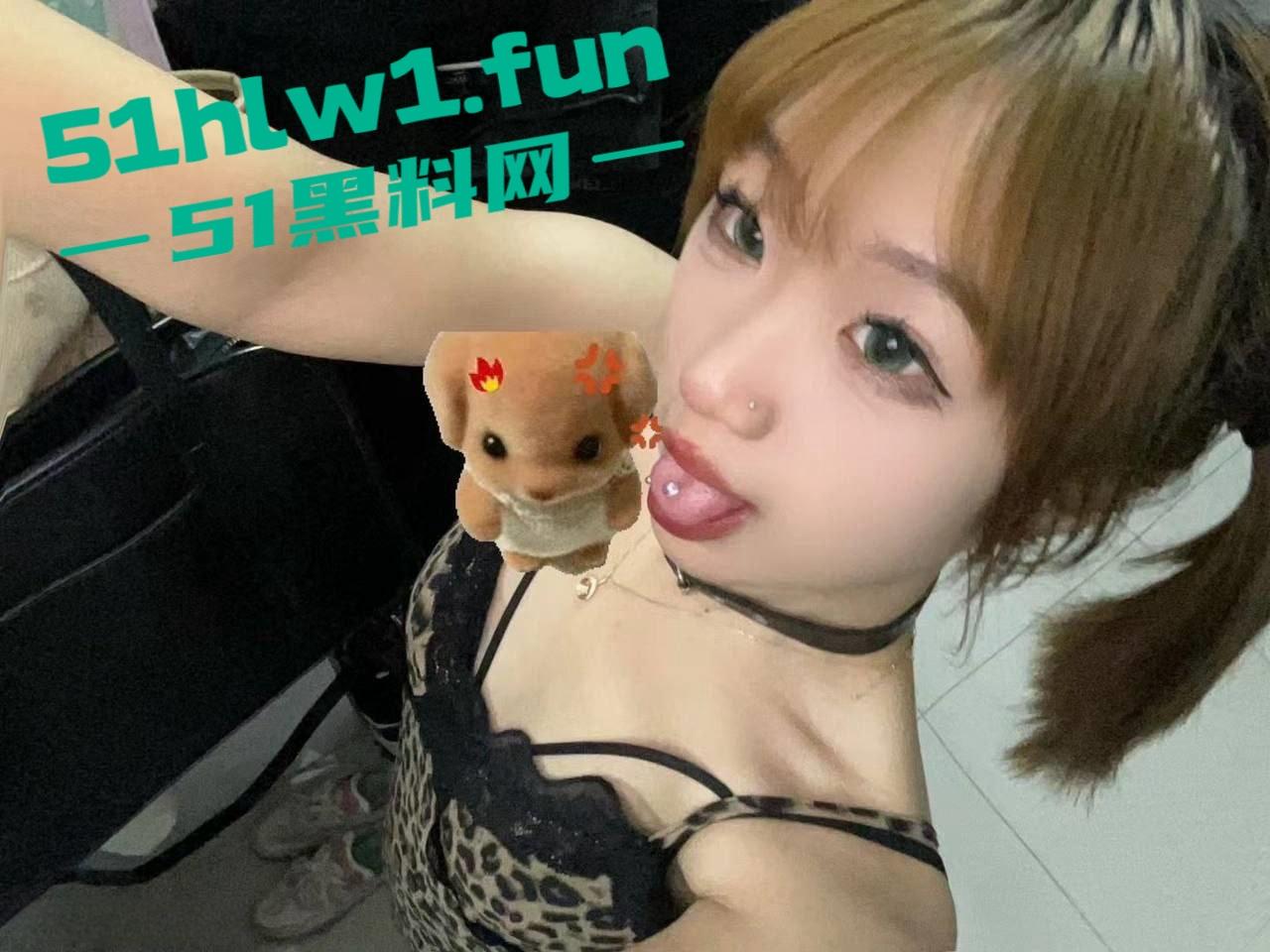 沈阳女大学生刘欣语 长腿大奶身材纤细修长 经常去夜店勾引大哥 到处发自己的自慰视频 只为让大哥包养爆操-11