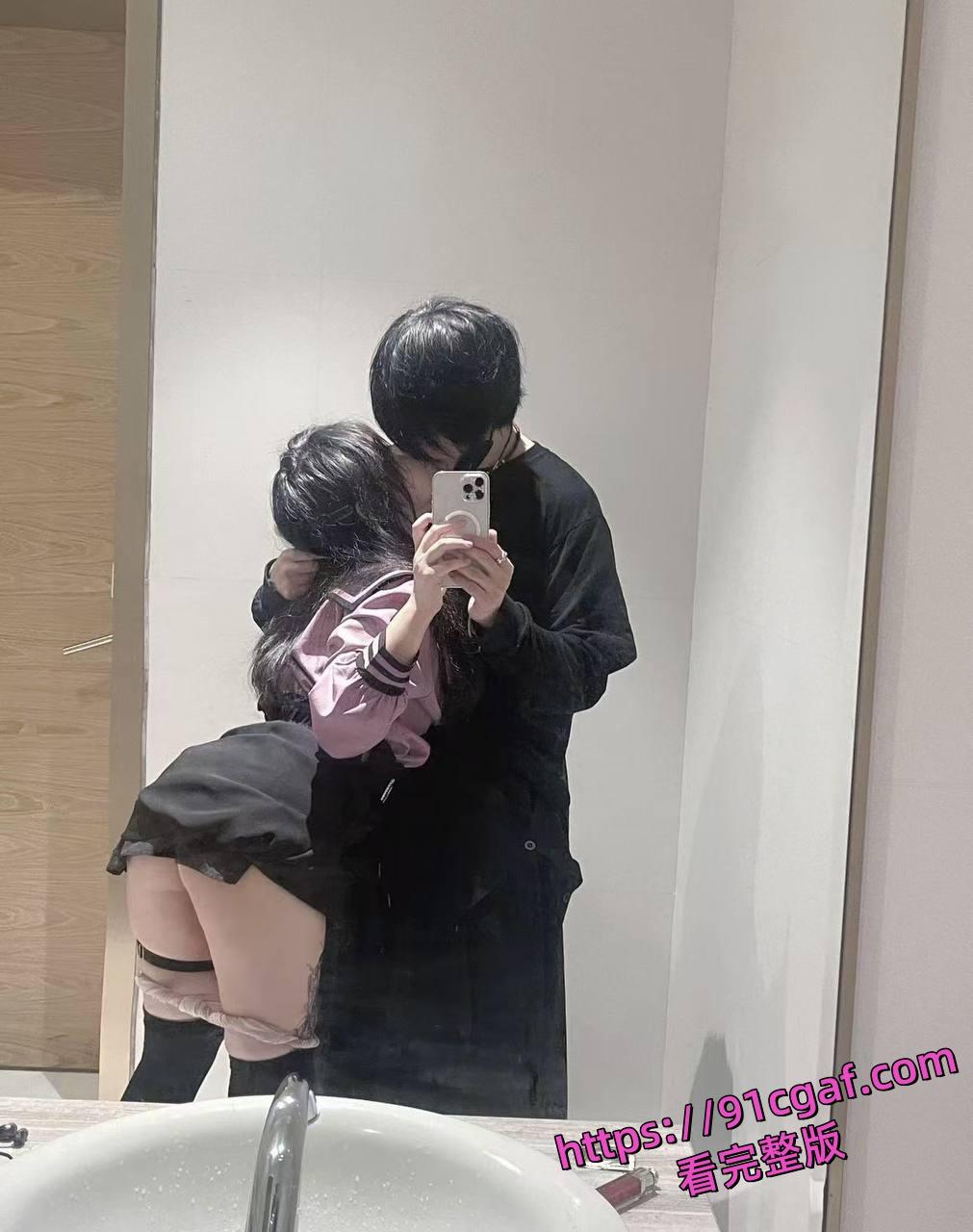 抖音网红吉他张的爱恨情仇 索菲亚喝奶茶 聊天记录与性爱私拍流出-5