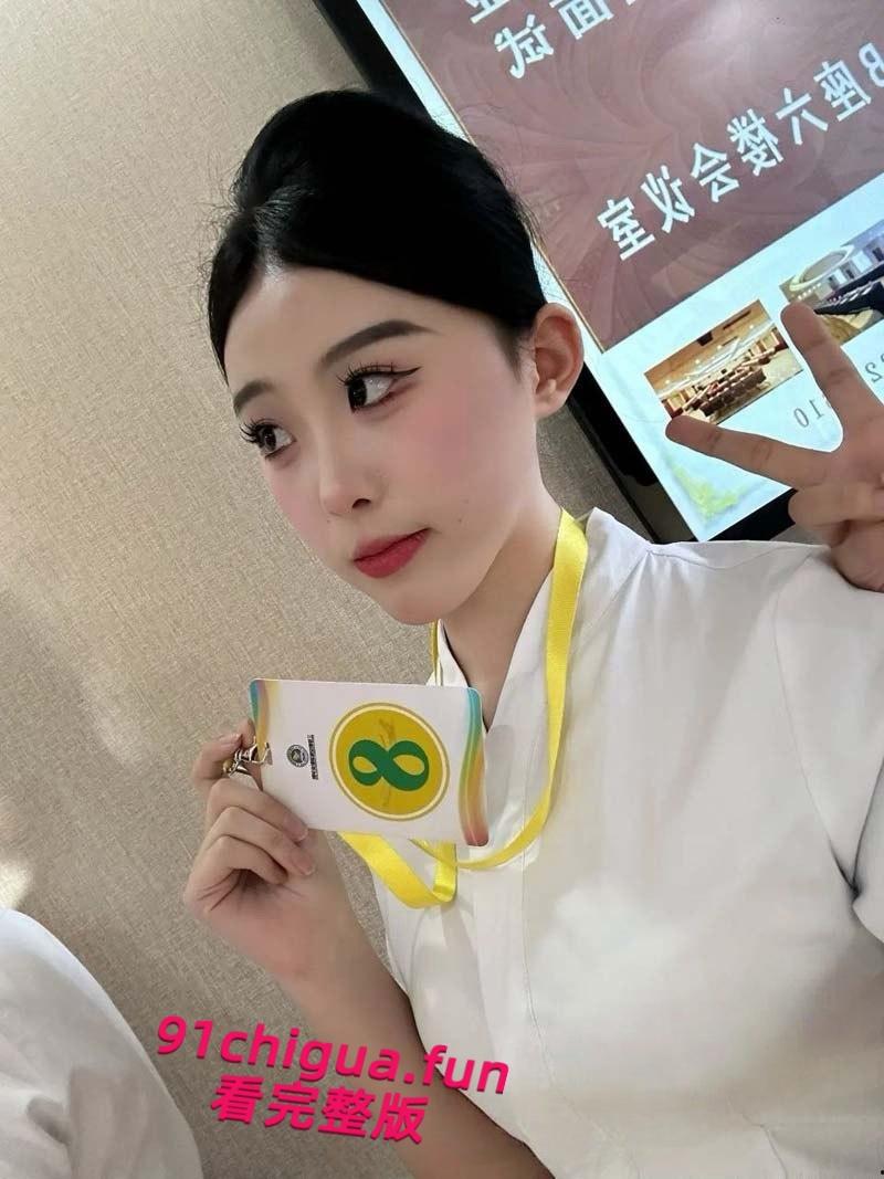 广州民航学院校花【贾明爽】包养遭曝光,高冷女神私下变金主玩物调教成母狗,尺度超大的空乘新星!-5