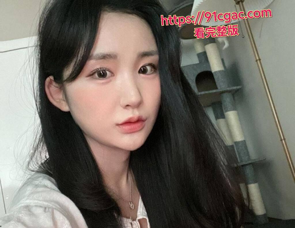 宝藏女孩携手对炮友韩国约炮之旅 一路上激情四射走到哪操到哪!!刺激!-3