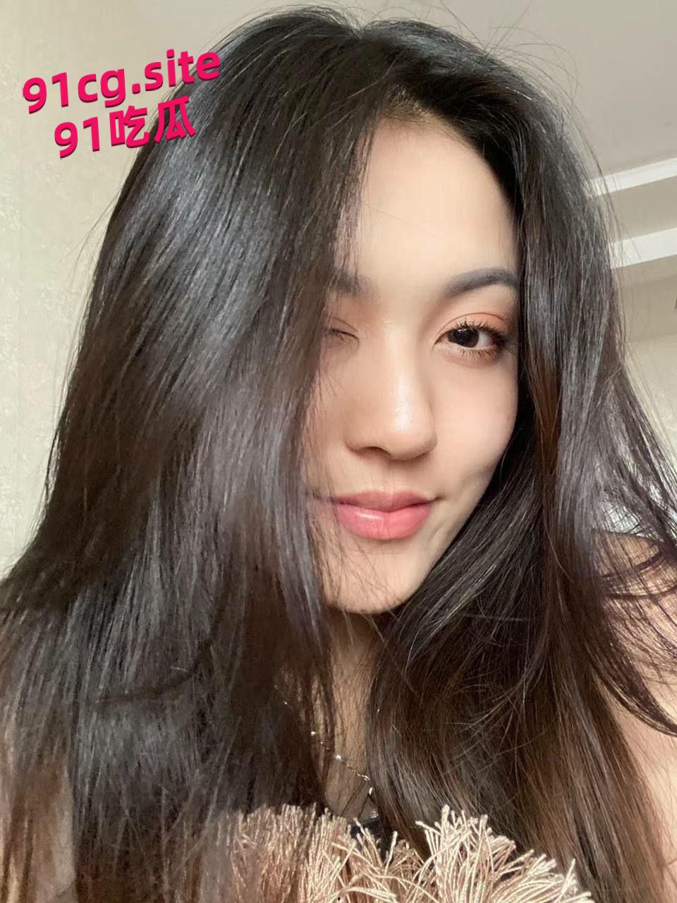 江西极品女大学生 反差小御姐外表冷艳高傲 卸下伪装骚劲爆表紧身睡衣勾勒蜜桃臀 #学生妹 #潮吹 #制服诱惑 #童颜巨乳-4