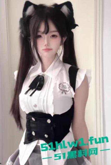 抖音85w粉萝莉女网红【疯狂星cheese】单身纯爱人设遭粉丝揭穿，私下约会男网红怀孕流产性爱视频被曝。-6