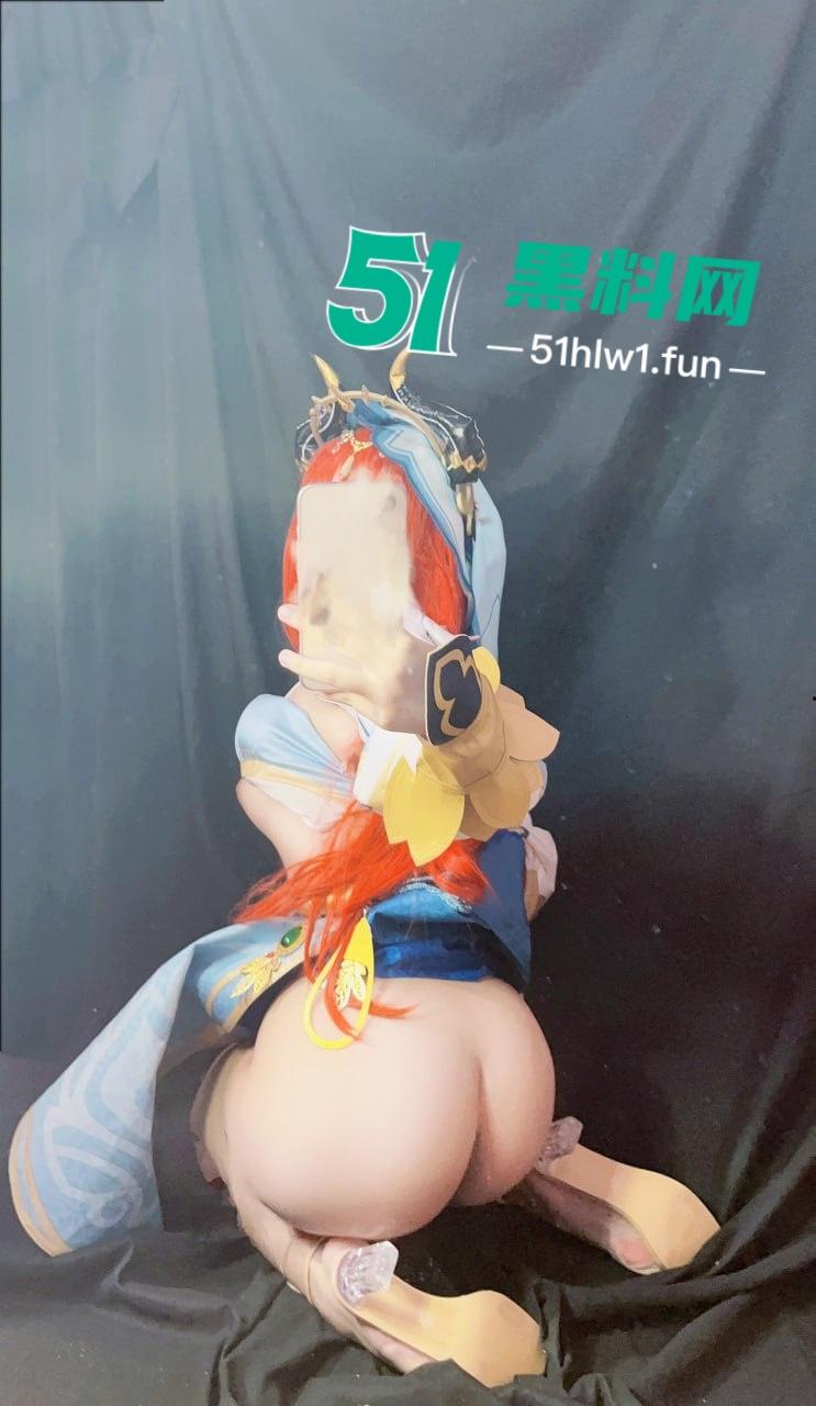 推特博主【沐沐酱】cos服自慰福利视频流出，超骚嫩妹极限掰穴大尺度展示粉嫩阴道！-3