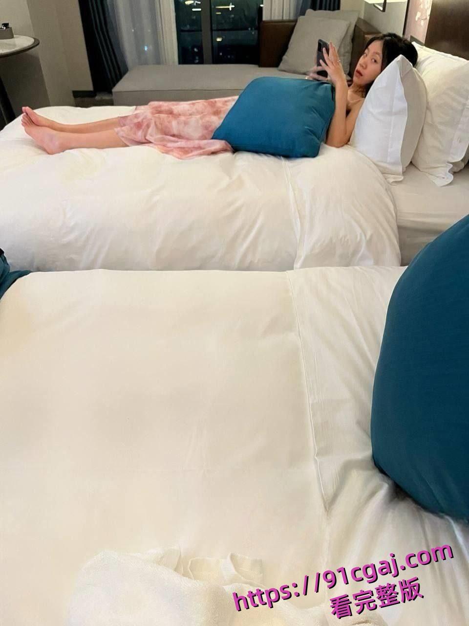 华南理工大学博士黄松兴知三当三公派留学撩已婚少妇 绿帽丈夫血洒67页ppt！-1