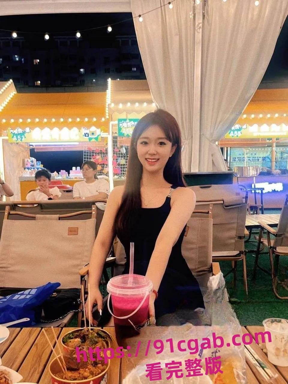 推特大神一杆钢在出新瓜，又和好兄弟酒店大战足球宝贝啦啦队长-2