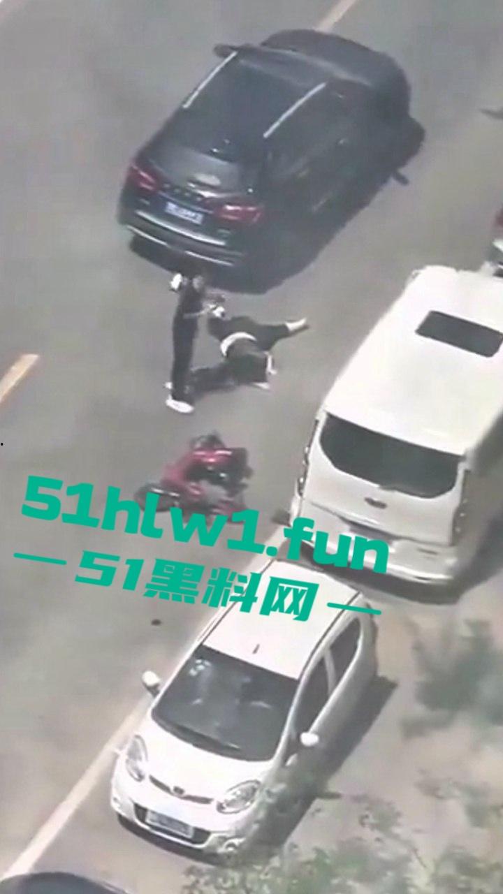 山东东营市变态渣男，开车将妻子撞倒后，反复碾压至其死亡，目前已被警方抓捕，估计是要死刑了！-4