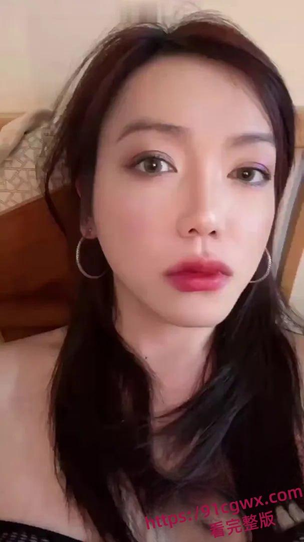 上海少妇汉堡包露脸深喉吸睾丸 毒龙啪啪 技巧炸裂带劲到爆！-2