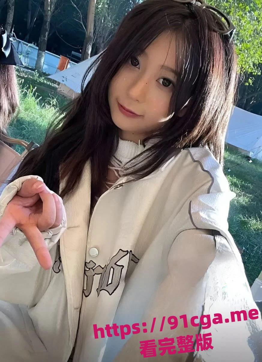 抚顺石油化工学院大三学姐崔梦曦 骚到爆表校园公交车约炮视频流出！-4