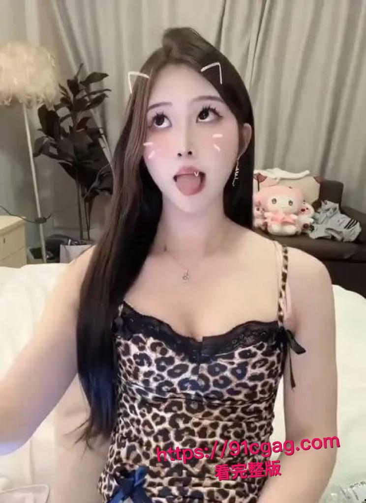 武汉超高颜值变性人 人妖柔柔 与金主做爱视频流出  绝美人妖 骚的一逼 露脸口交 大屌爆操屁眼 画面刺激辣眼-2