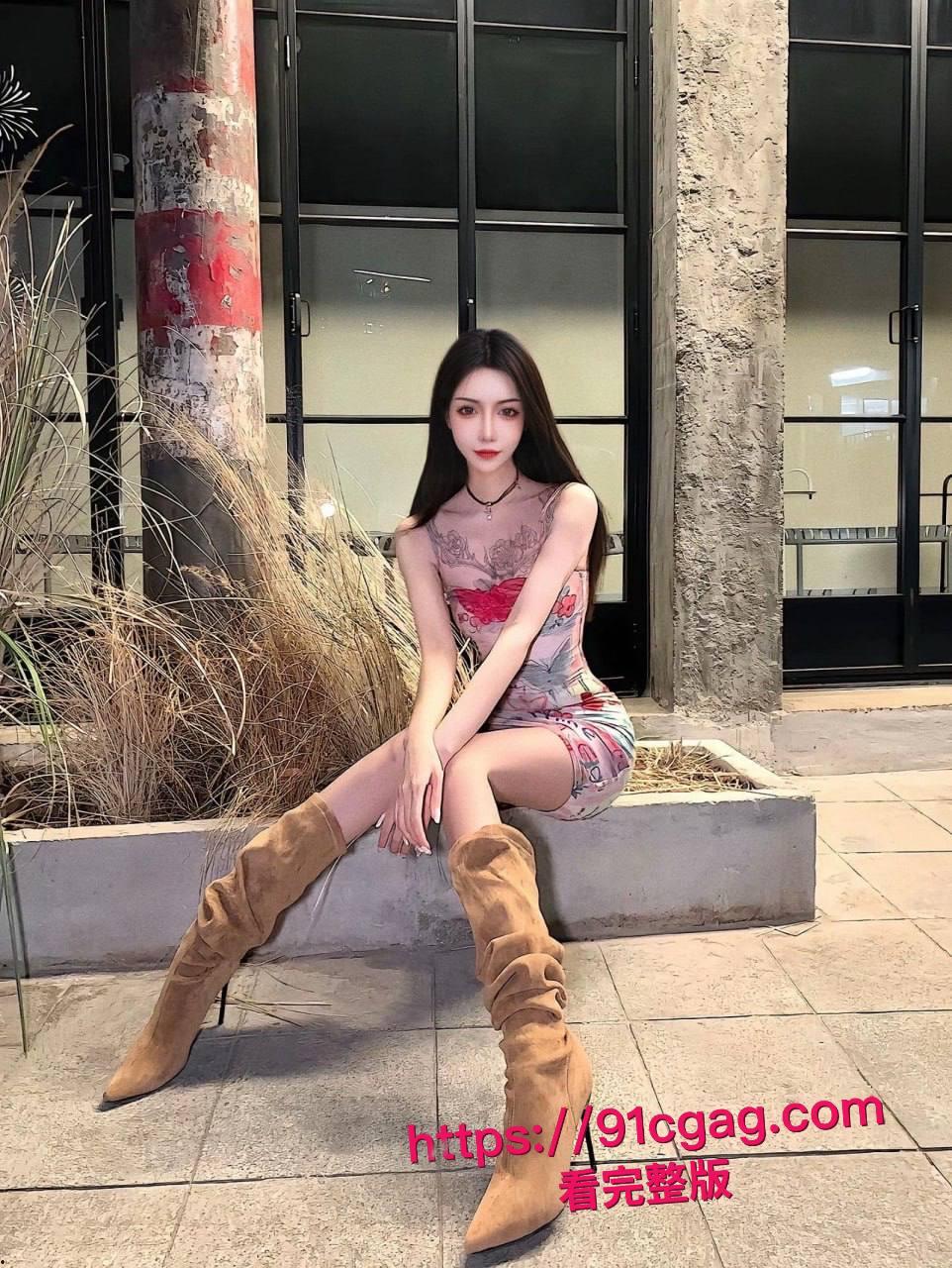 武汉超高颜值变性人 人妖柔柔 与金主做爱视频流出  绝美人妖 骚的一逼 露脸口交 大屌爆操屁眼 画面刺激辣眼-9