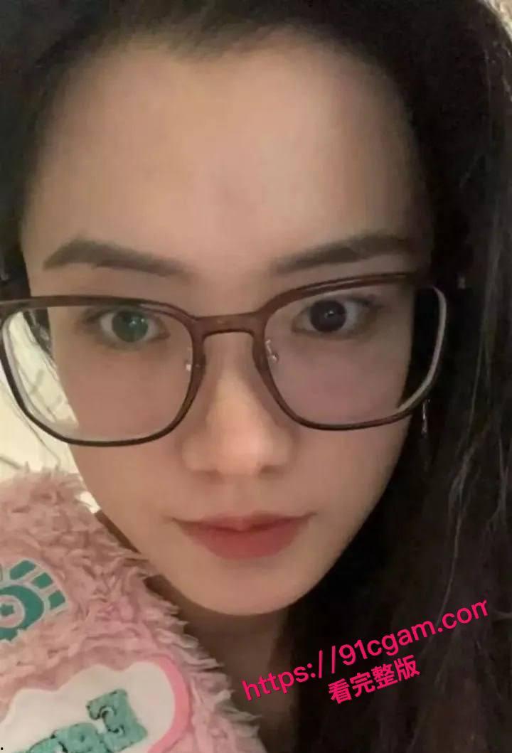 青岛已婚小少妇林昕怡酒店调教视频曝光,金主玩法太猛辣眼睛!-3