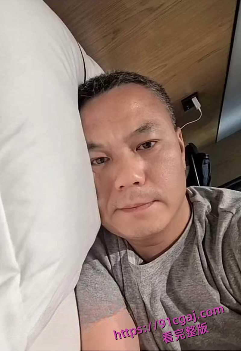 海南陵水县委副书记肖峰被实名举报长期霸占他人妻子 大尺度聊天记录与不雅视频曝光！-6