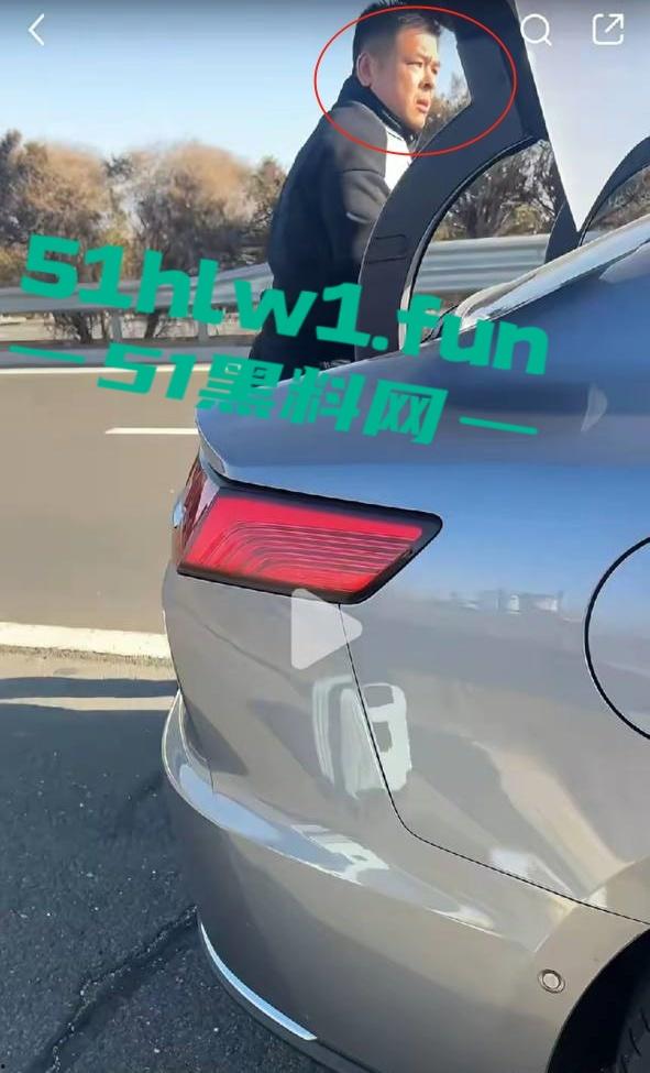 顺风车天津高速扔下乘客事件，细节曝光后许多网友支持顺风车这种麻烦女故意蹭热度吗-8