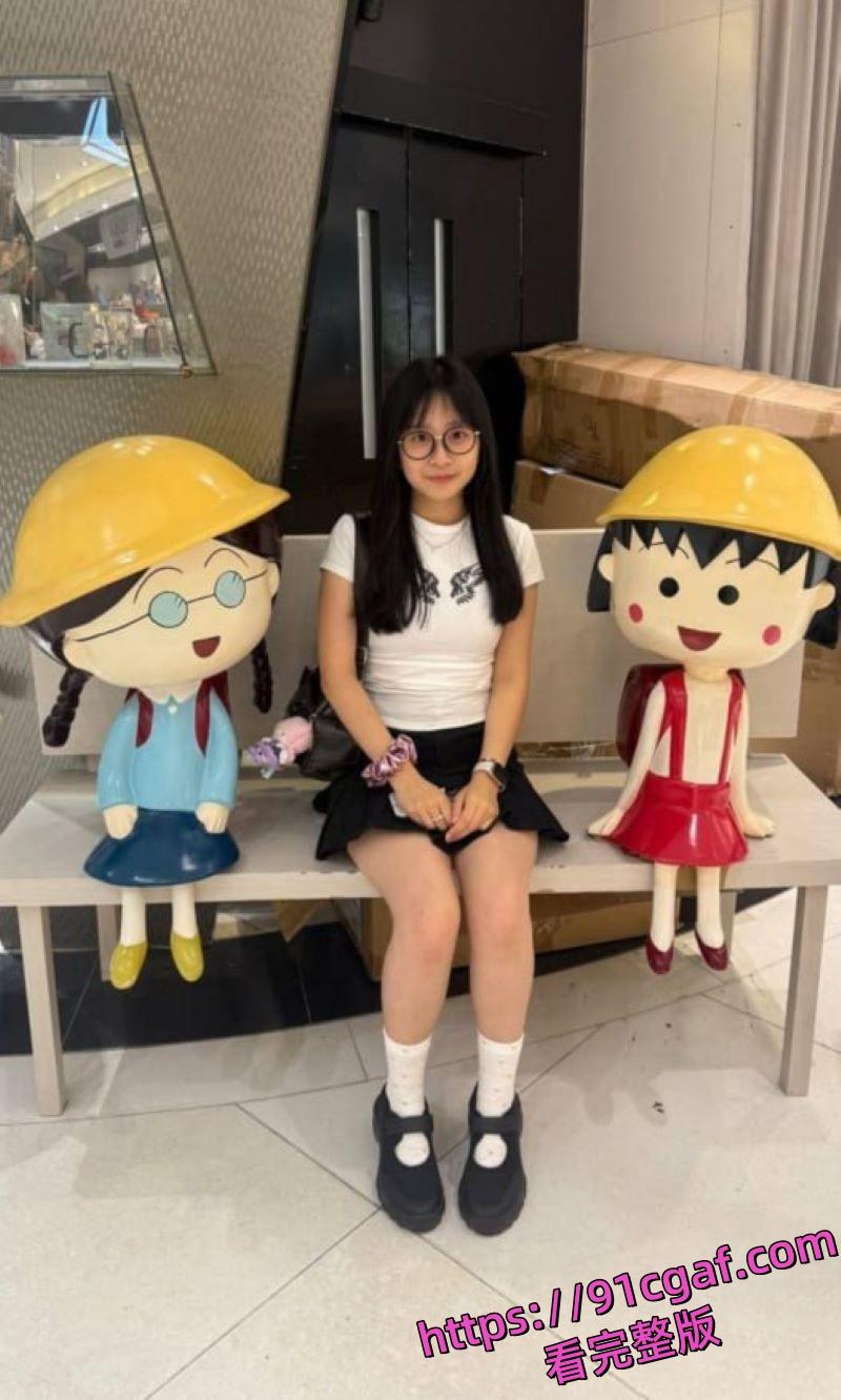 极品可爱学妹约炮学长视频泄密 樱唇裹住龟头吸吮啧啧声回荡 骑乘跨坐学长腰间-1