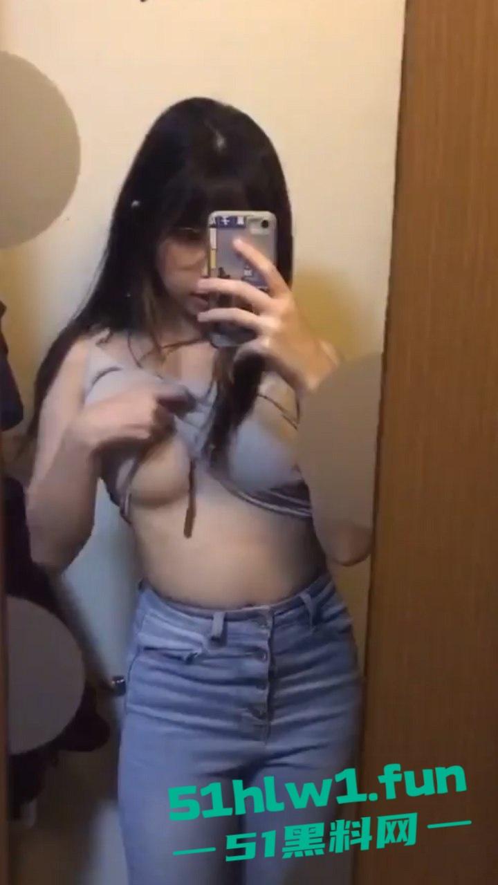 同城群撩骚河南师范萝莉眼镜妹【孟欣欣】足交口屌主动求操，裤子还没脱骚逼已经湿透！-4