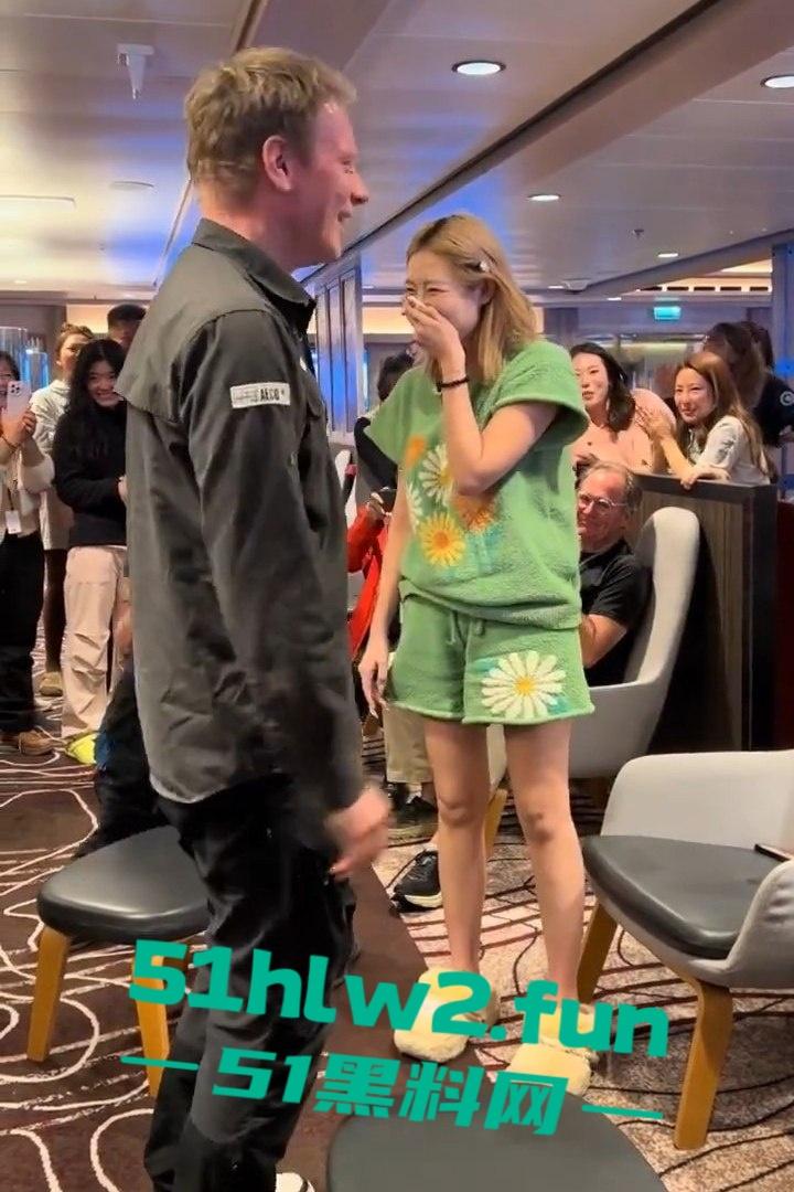 南极邮轮巴西牛排花200欧买约会,结果被白皮小伙榨干洋屌,还成了欧美网站的免费宣传片!-7