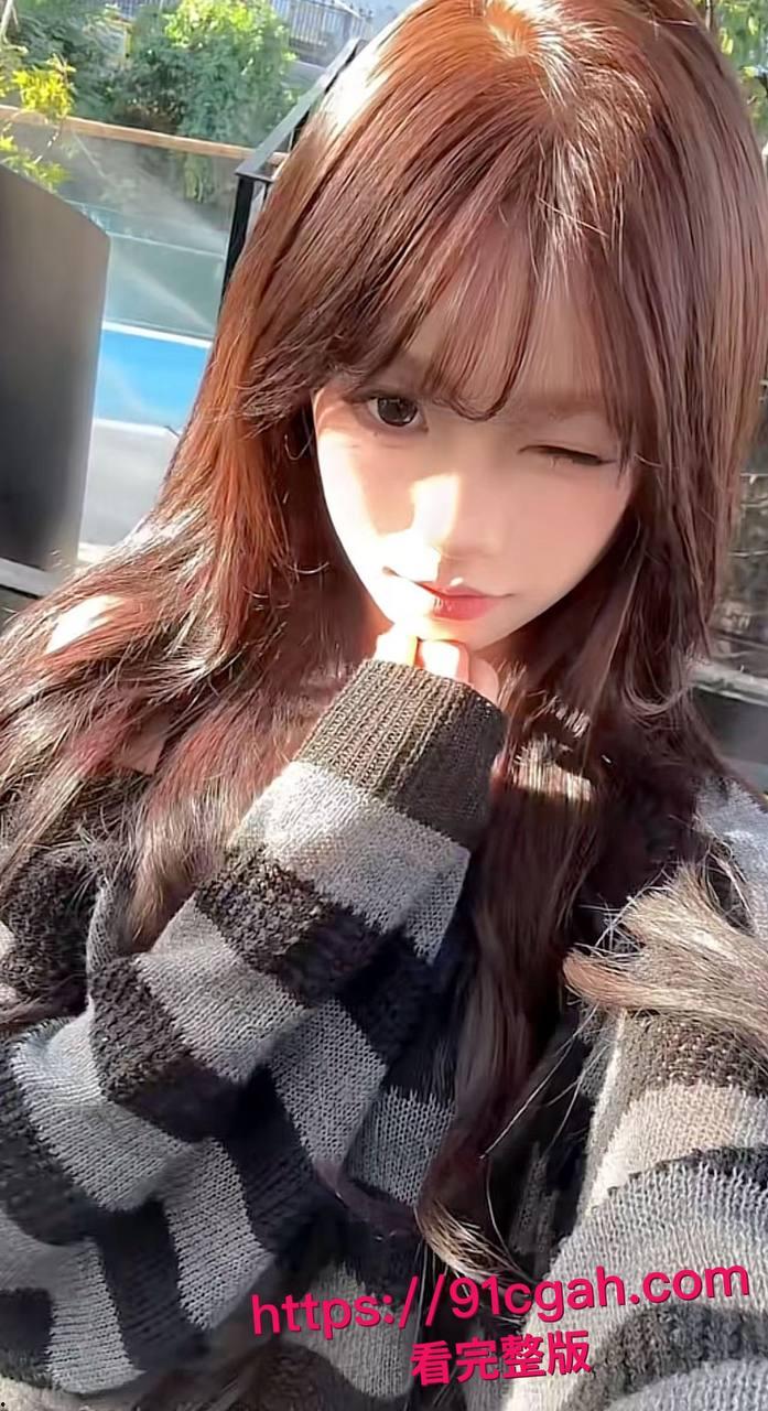 广东抖音60万网红 妹妹早上好酒店约炮榜一大哥视频流出 清纯女神人设塌房 黑丝情趣 抬腿猛操 淫水打湿一床-10