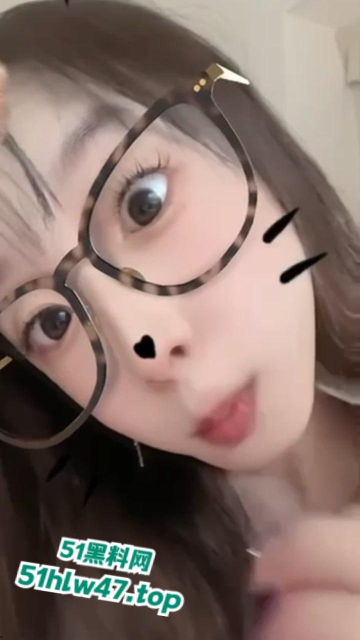 曝光东南亚骗子小仙女，套路公司骗了公司路费后各种借口，撒谎被海关带走乱扯皮。-3