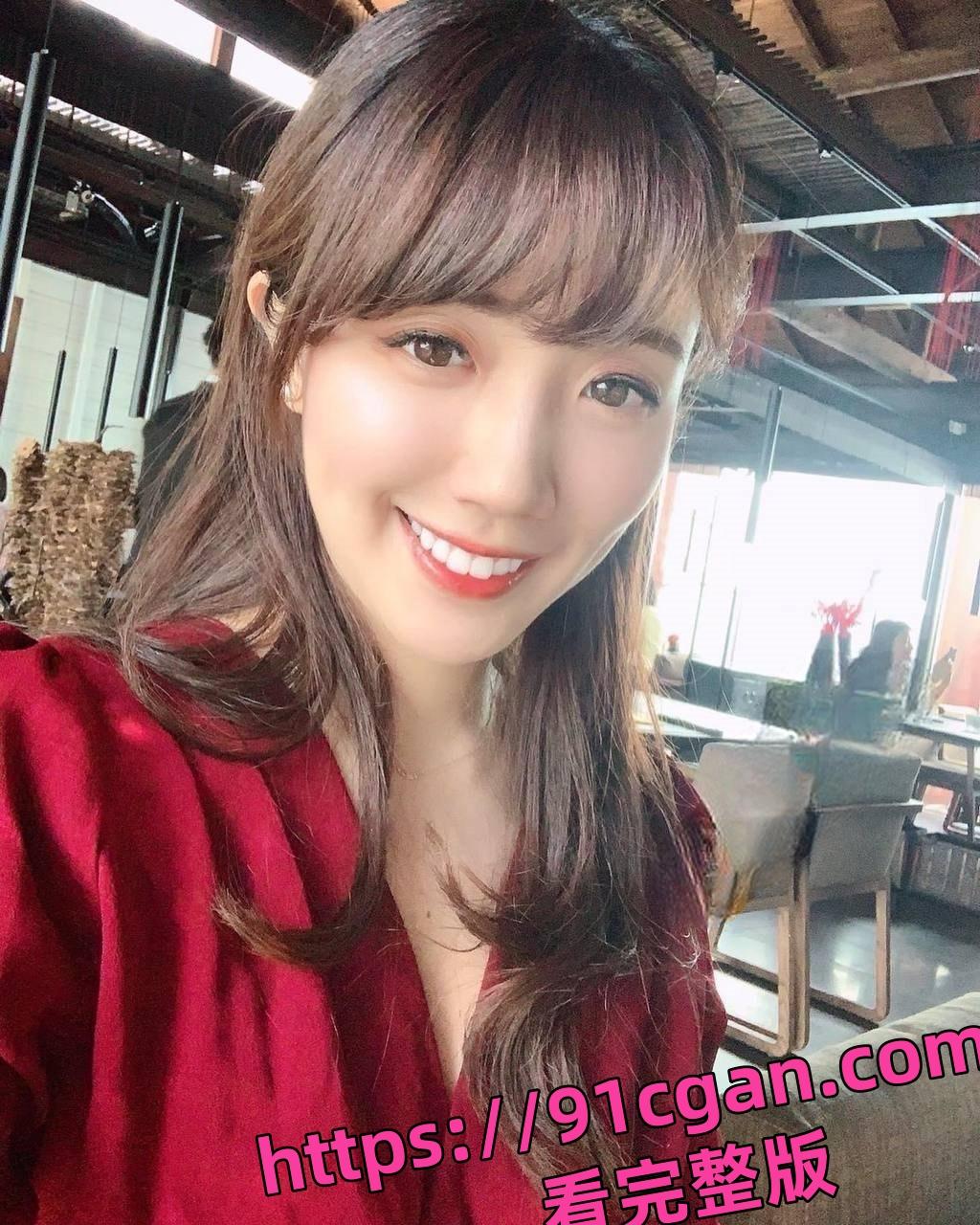 台湾华航前空姐 AudreyNing 性爱视频全网泄密 给男友温柔吹箫非常有做AV女优的天赋！-4