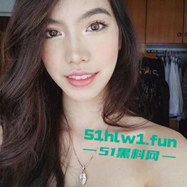 新加坡极品母狗【李玲玉】御姐外表反差骚逼，身材高挑翘臀大奶，修长美腿性感诱人，被主人居家调教爆操视频流出。-7