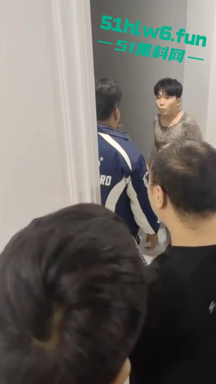 柬埔寨波贝太子园区，韩国男子强奸女子被老外们制止逮捕，韩国男还现场装逼结果直接被警方带走。-3