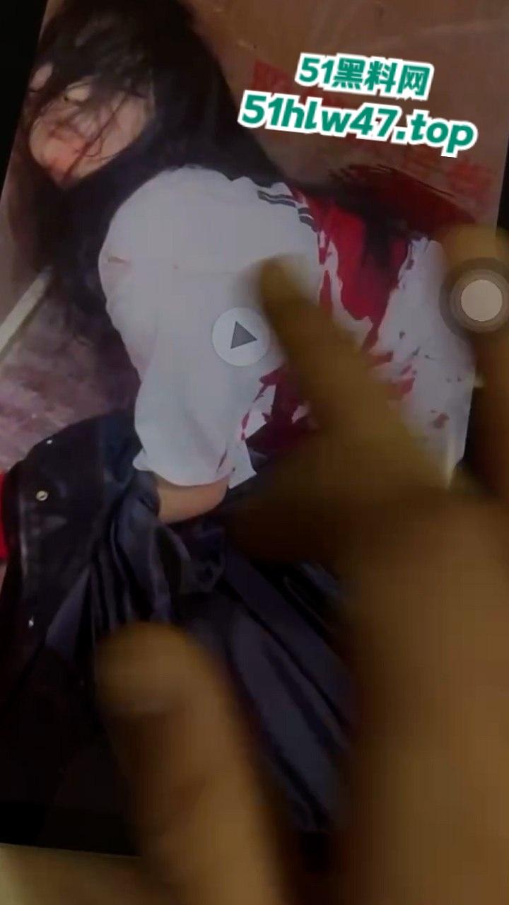 四川旺苍花季少女被狠心男友狂捅20刀，只因提出分手惨被割喉剖腹死状极其残忍。-4