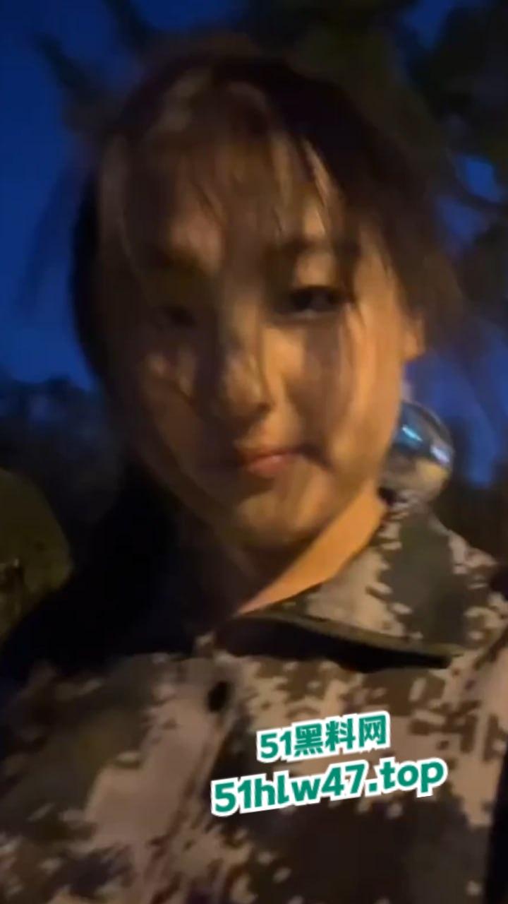 曹县又惊爆大瓜,刚上大一的骚逼小姨子竟偷偷和姐夫视频自慰,姐姐抓奸老公偷情的竟是自己妹妹。-10