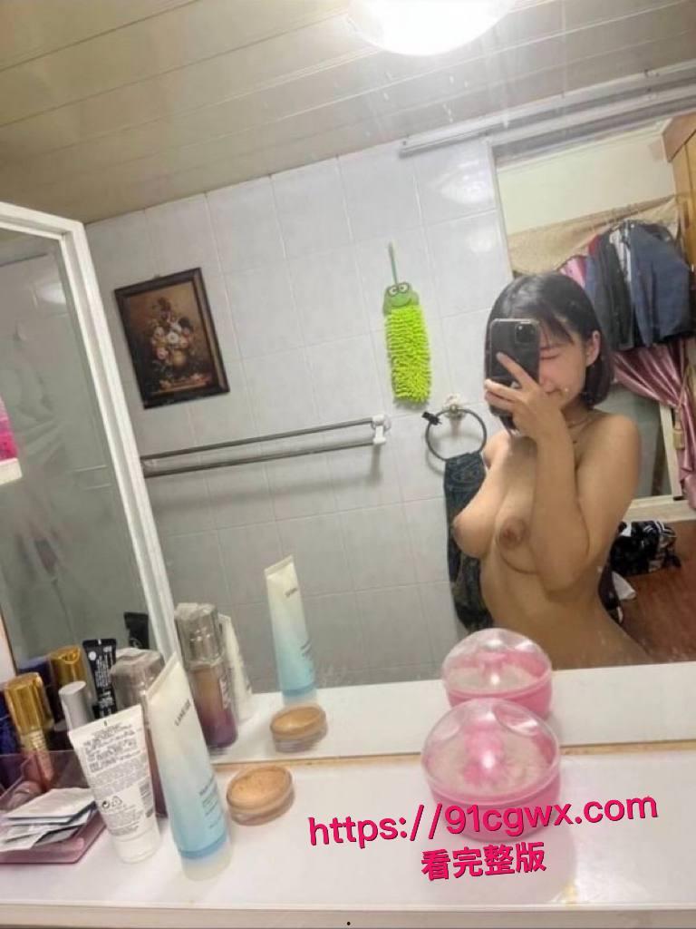 浙江金华女大郑丝婕反差婊实锤！平时清纯学妹私下爱当母狗舔大鸡巴，后入爆操骚穴喷水还爱语音厅聊骚勾男人！-4